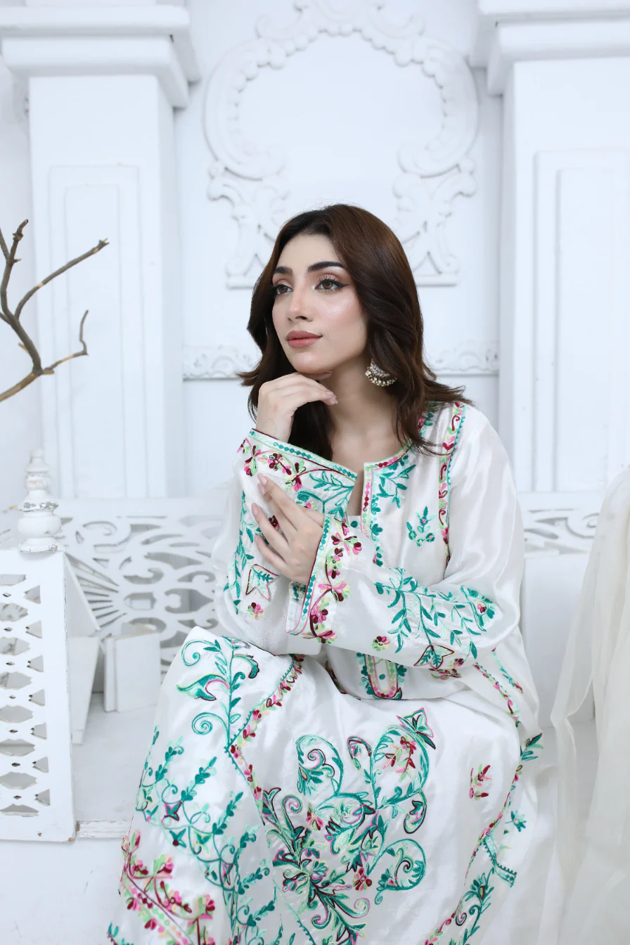 Husn-e-Safaid - Image 5